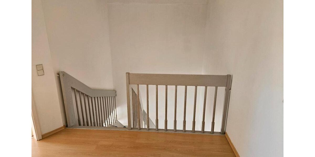 Maisonettenwohnung Thalmassing - 3 Zimmer, 105 m&sup2;, 700&euro; | Angebot:26241910