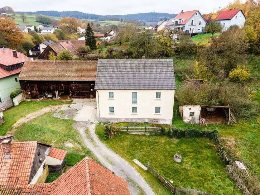 Außergewöhnlich - großes Grundstück (11.524 m2) für Privatpersonen oder Investoren