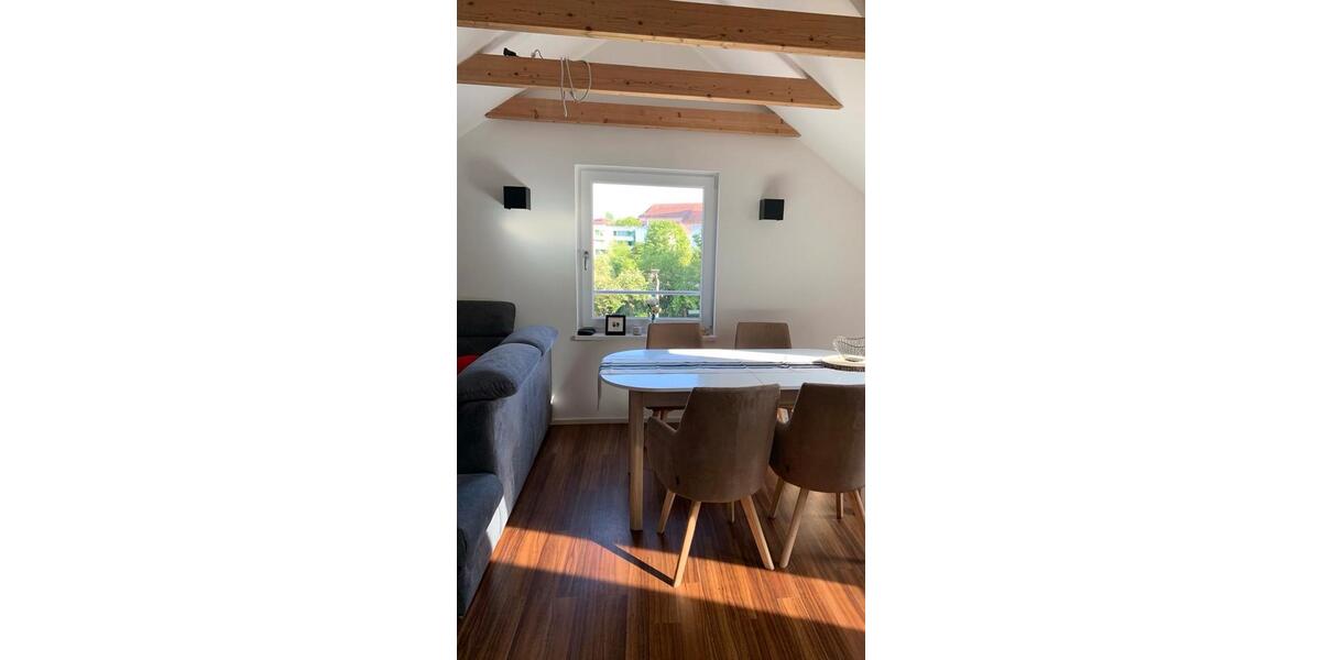 Dachgeschoßwohnung Regensburg Ganghofersiedlung - 2 Zimmer, 80 m&sup2;, 950&euro; | Angebot:26340122