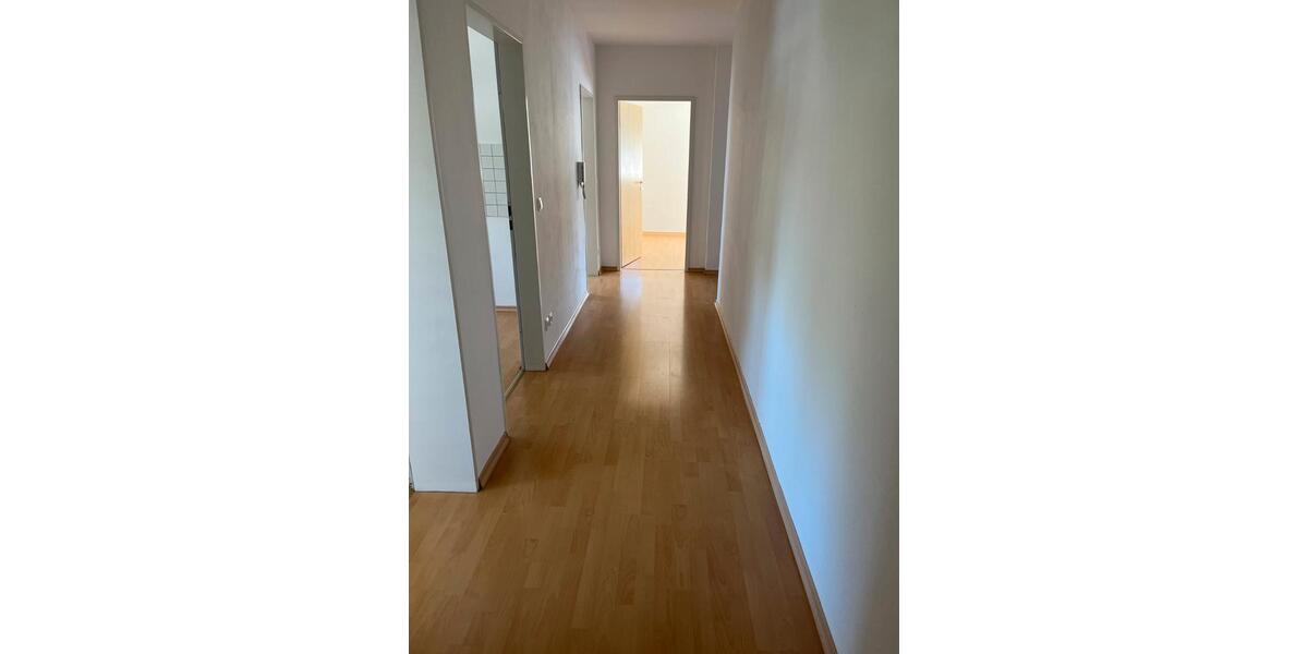 Etagenwohnung Regensburg Das Dörnberg - 4 Zimmer, 91 m&sup2;, 1.280&euro; | Angebot:26476736