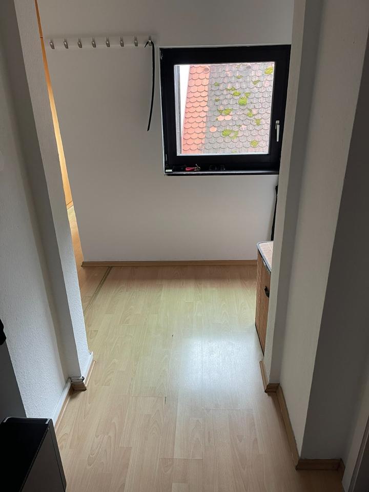 WG Zimmer -> Helles Zimmer Innenstadt ab sofort verfügbar