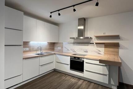 Teilmöblierte 2 Zimmer Wohnung mit Balkon 2 zimmer