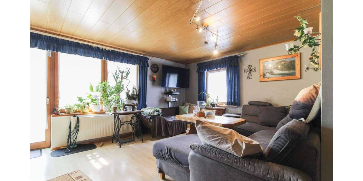 Mehrfamilienhaus, Wohnhaus Duggendorf Wischenhofen - 8 Zimmer, 244 m&sup2;, 645.000&euro; | Angebot:26054853