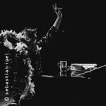 Fortuna Ehrenfeld - Solo am Klavier