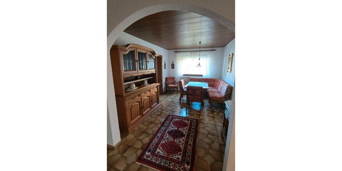 Bungalow Obertraubling - 7 Zimmer, 174 m&sup2;, 760.000&euro; | Angebot:26100471