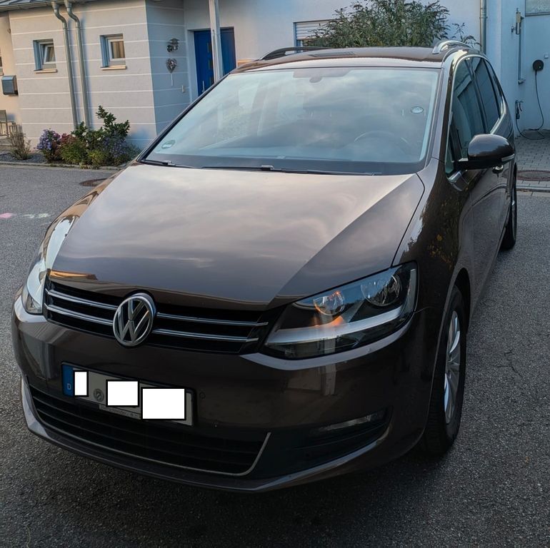 VW Sharan 185.550 km 8.900 € Regensburg 93059