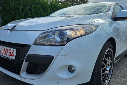 Renault Megane 225.700 km 2.880 &euro; Regensburg 93057