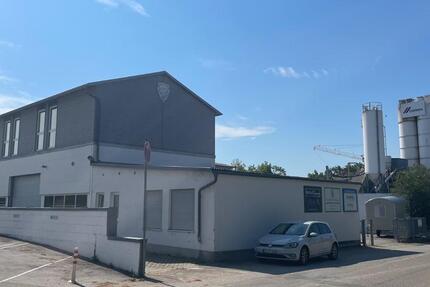 Gewerbehalle mit Werkstatt zimmer