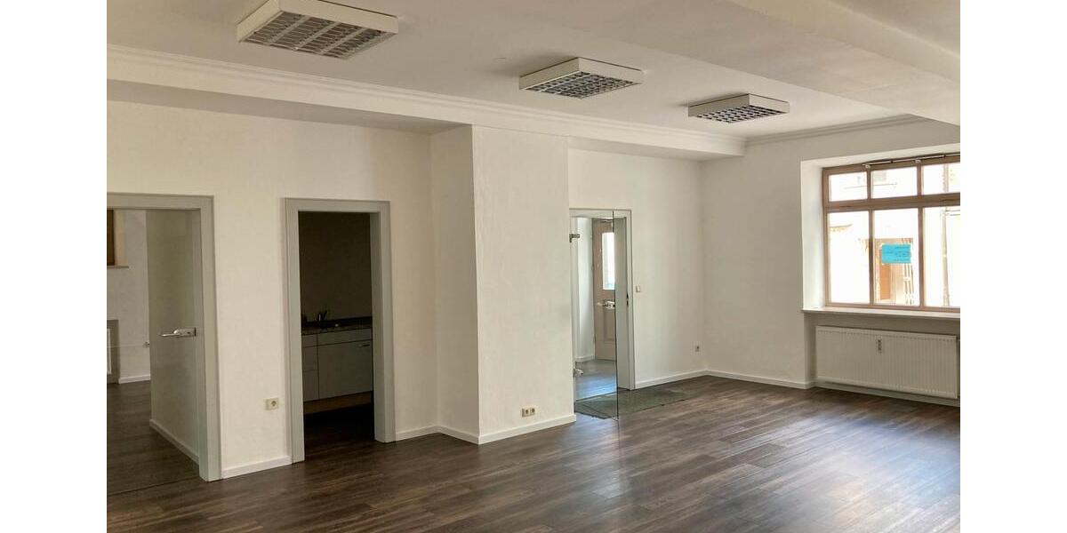 Büro, Praxisfläche, Gewerbe zur Miete in Geiselhöring -Straubing zimmer