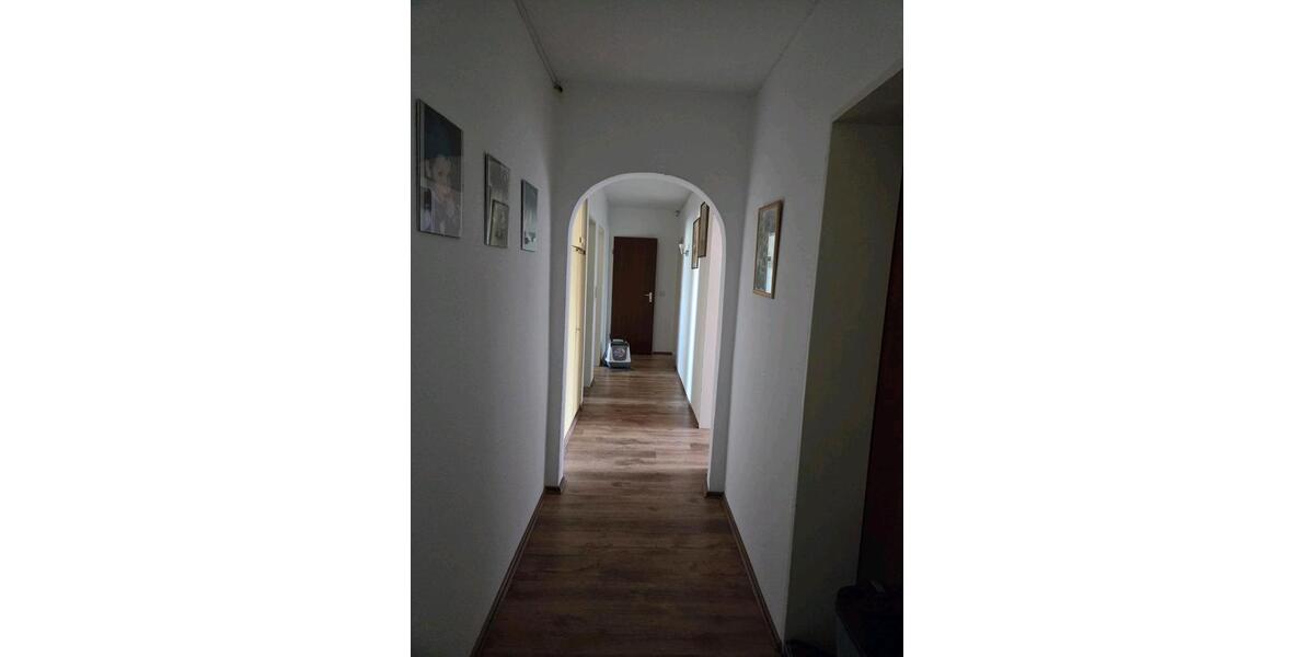 Etagenwohnung Lappersdorf - 4 Zimmer, 100 m&sup2;, 790&euro; | Angebot:26350322