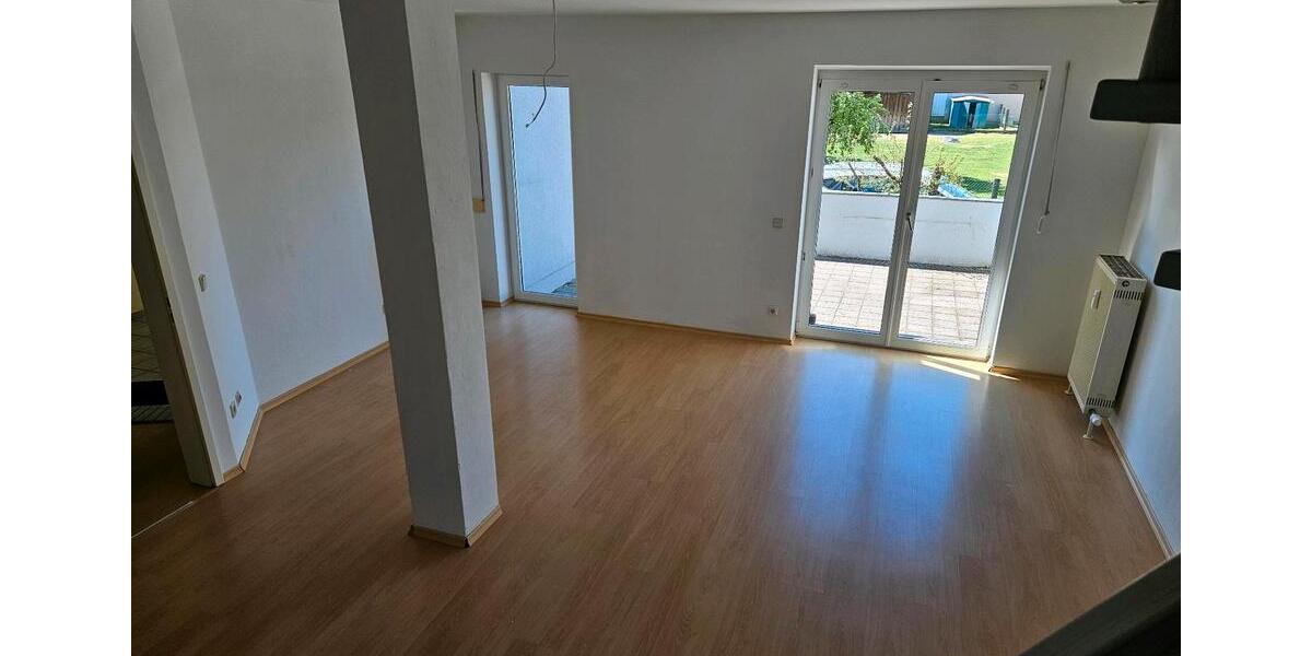 Maisonettenwohnung Thalmassing - 3 Zimmer, 105 m&sup2;, 700&euro; | Angebot:26241910