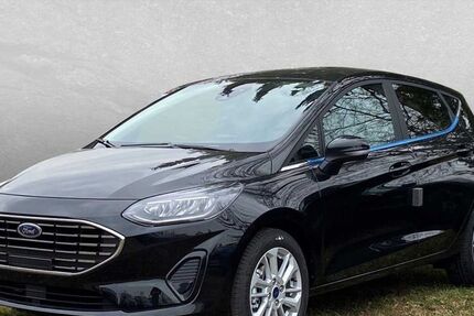 Ford Fiesta 10.000 km 20.390 € Regensburg 93059