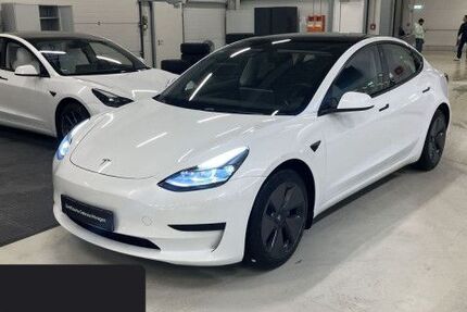 Tesla Model 3 52.063 km 26.000 &euro; Obertraubling 93083