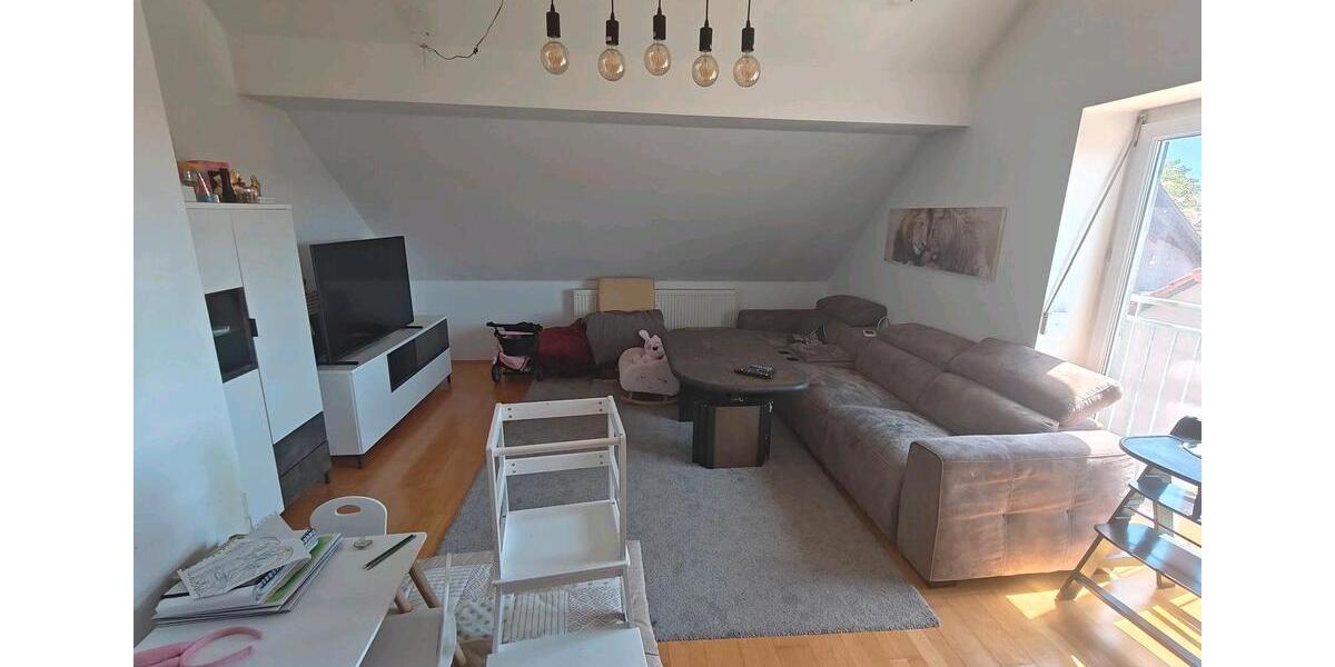 Dachgeschoßwohnung Ihrlerstein - 3 Zimmer, 83 m&sup2;, 700&euro; | Angebot:26681353
