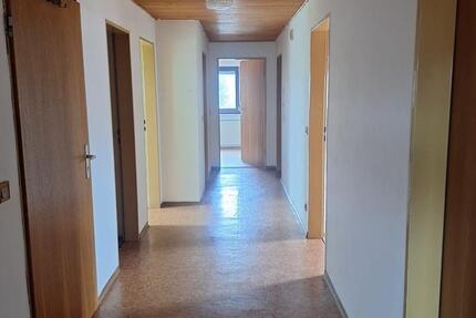 Wohnung Wenzenbach - 4 Zimmer, 125 m&sup2;, 1.300&euro; | Angebot:25944313