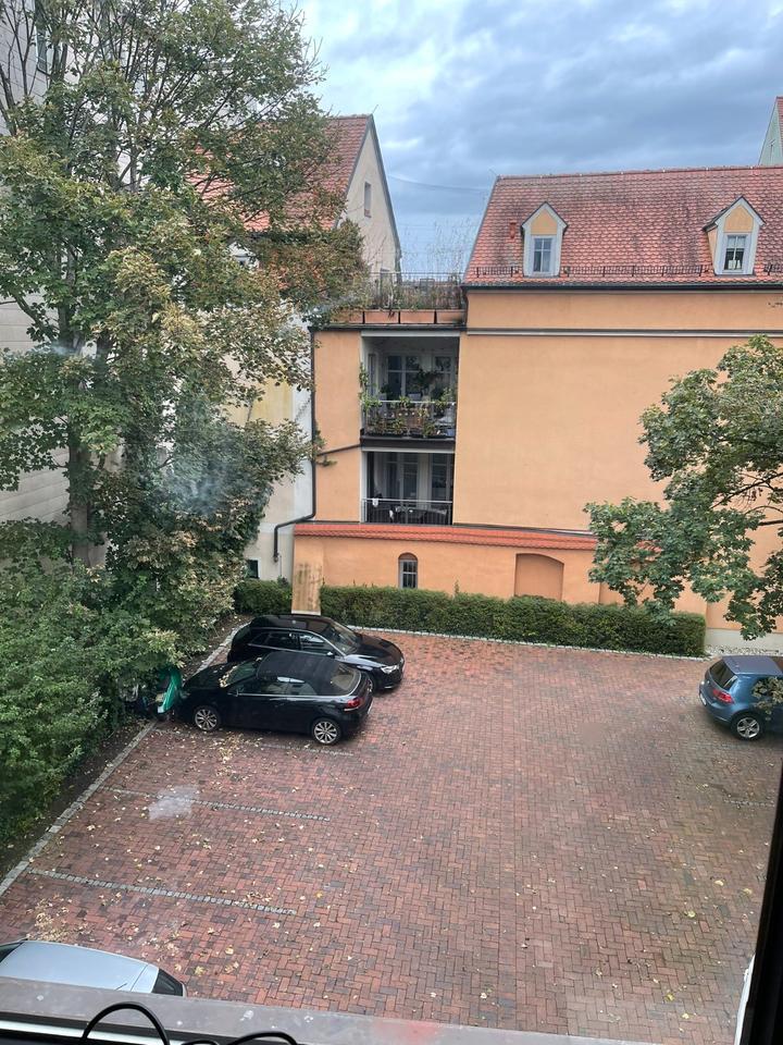WG Zimmer -> Helles Zimmer Innenstadt ab sofort verfügbar
