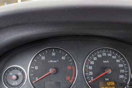 Opel Vectra 168.000 km 2.050 &euro; Regensburg 93051