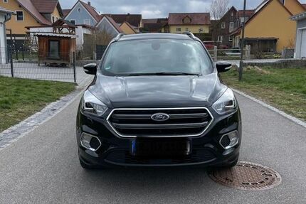 Ford Kuga 43.800 km 17.500 &euro; Holzheim 93183