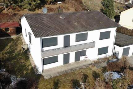 Haus Nittendorf Undorf - 7 Zimmer, 235 m&sup2;, 729.000&euro; | Angebot:25051830