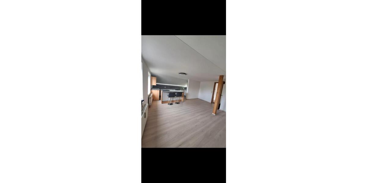 Dachgeschoßwohnung Nittenau - 2 Zimmer, 70 m&sup2;, 680&euro; | Angebot:26232100