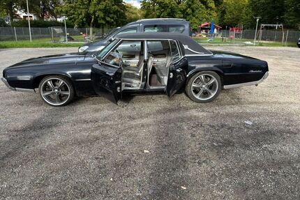 Ford Thunderbird