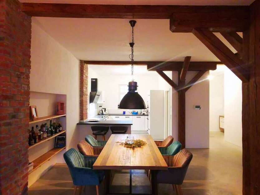 Haus zum Mieten in Obertraubling 2.200 € 223 m²