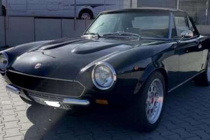 Fiat 124 Spider