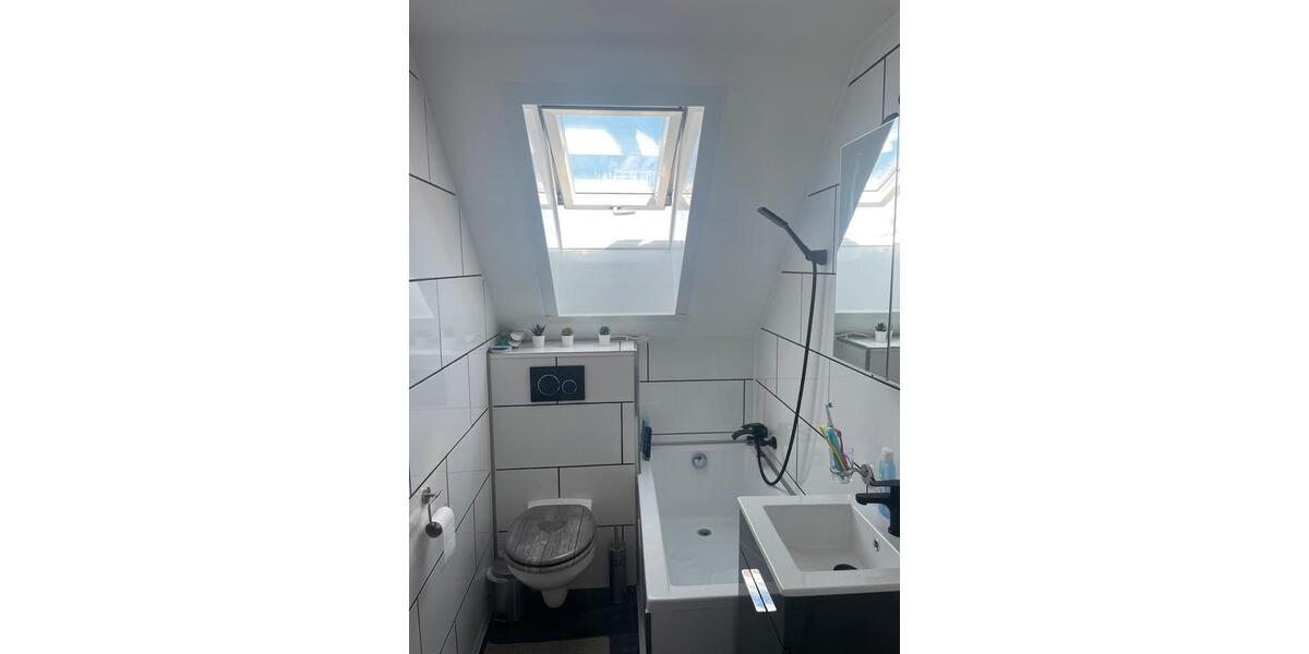 Dachgeschoßwohnung Maxhütte-Haidhof Haidhof - 2 Zimmer, 43 m&sup2;, 520&euro; | Angebot:26336644