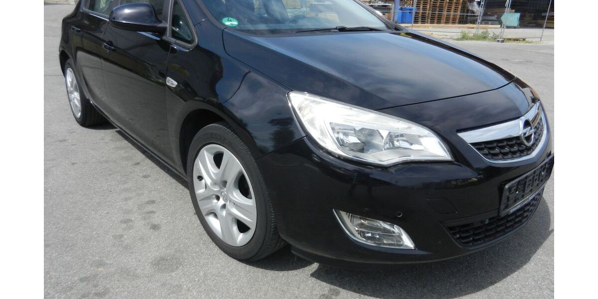 Opel Astra 129.500 km 2.750 &euro; Regensburg 93057