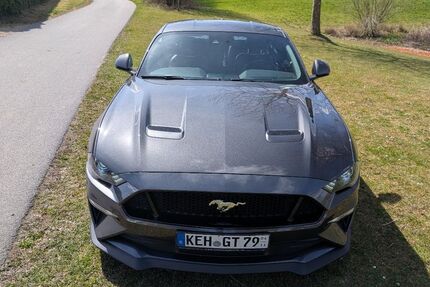 Ford Mustang 102.000 km 32.800 &euro; Hausen 93345