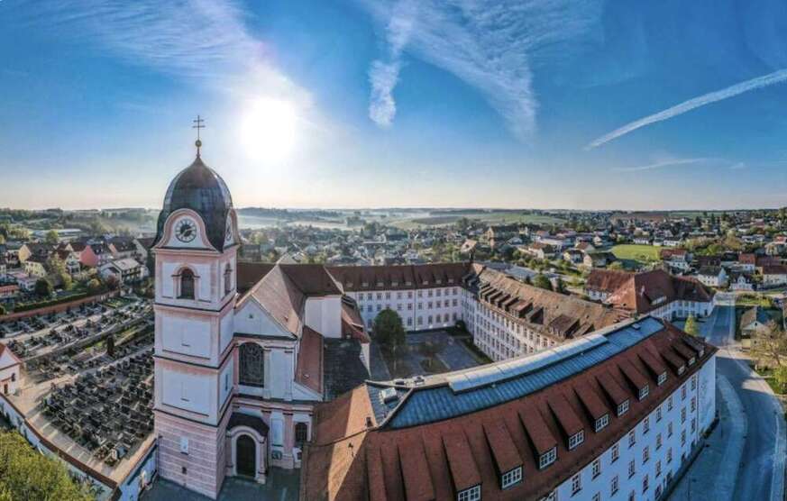 Grundstück zu verkaufen in Rohr 420.000 € 1213 m²