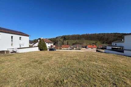 Grundstück zu verkaufen in Regenstauf 360.000 € 626 m²