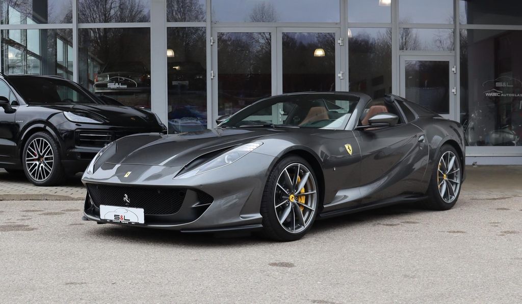 Ferrari 812 12.487 km 399.900 &euro; Pentling bei Regensburg 93080
