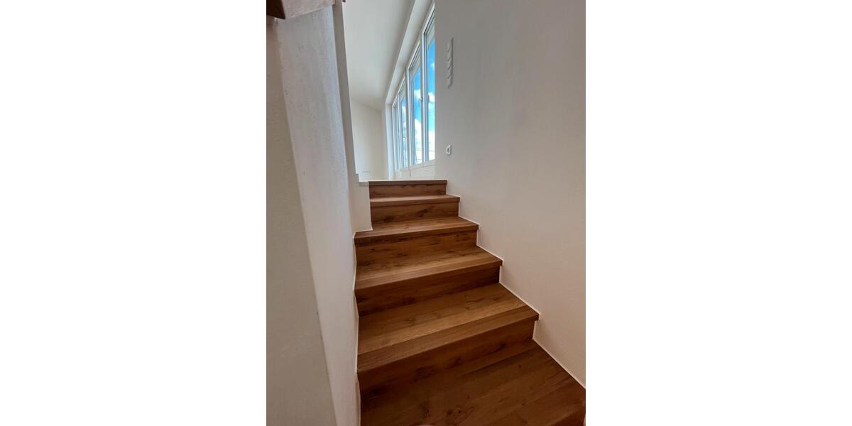 Maisonettenwohnung Barbing - 5.5 Zimmer, 145 m&sup2;, 1.900&euro; | Angebot:26464301