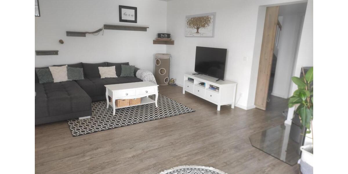 Gewerbeimmobilie mit Wohneinheit, großer Garten zimmer