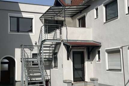 Wohnung Neutraubling - 3 Zimmer, 85 m&sup2;, 298.000&euro; | Angebot:25907071
