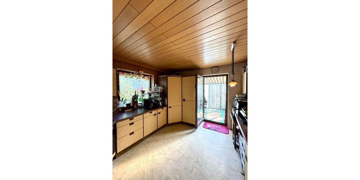 Einfamilienhaus Regensburg Oberisling-Graß - 9 Zimmer, 180 m&sup2;, 545.000&euro; | Angebot:25697116