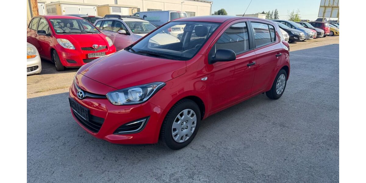Hyundai i20 118.077 km 3.299 &euro; Maxhütte -Haidhof 93142
