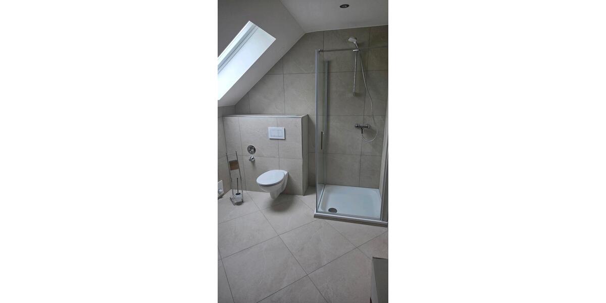 Dachgeschoßwohnung Hemau - 3 Zimmer, 120 m&sup2;, 1.140&euro; | Angebot:26357921