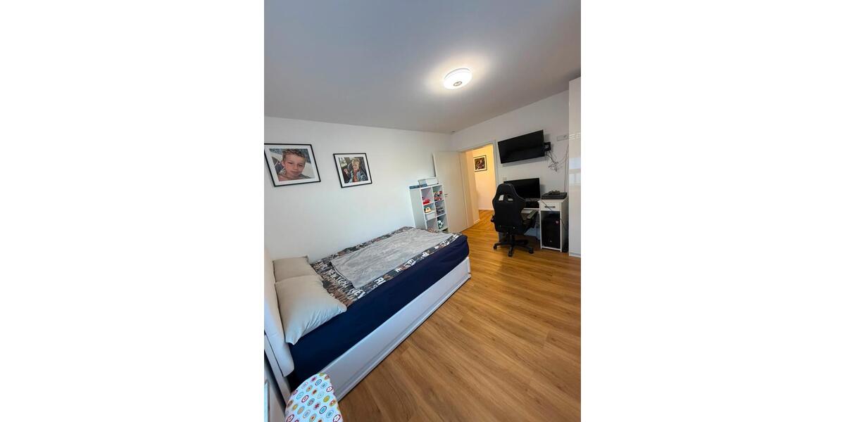 Erdgeschoßwohnung Neutraubling - 3 Zimmer, 86 m&sup2;, 385.000&euro; | Angebot:27271532