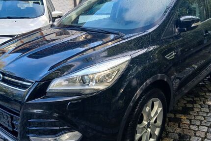 Ford Kuga 184.000 km 6.999 &euro; Regensburg-Bernhardswald 93170