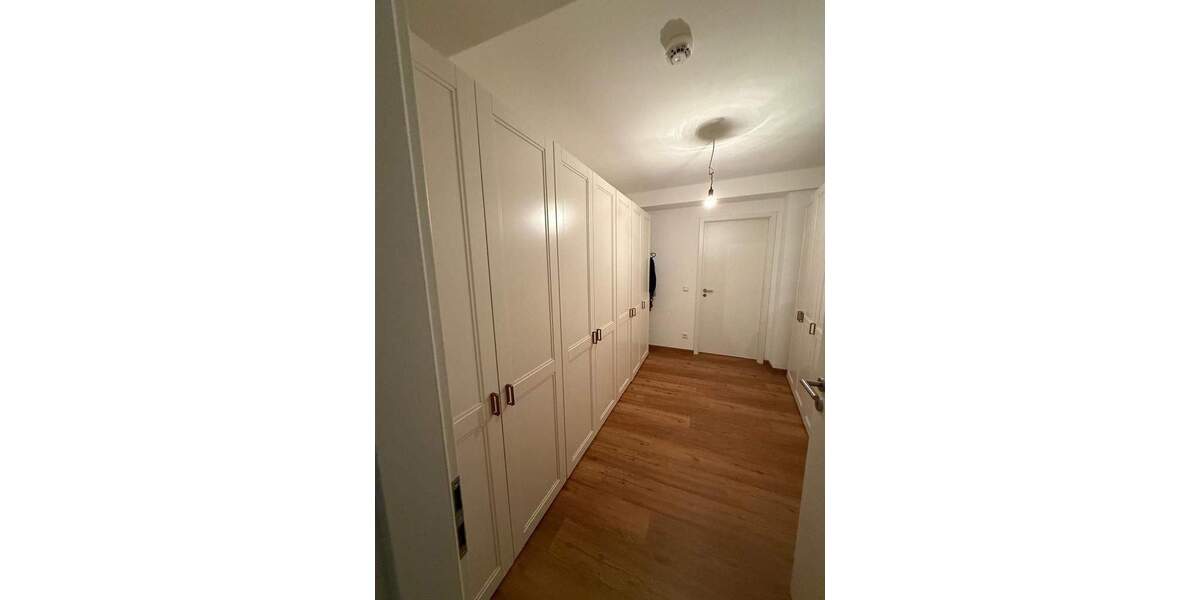 Etagenwohnung Regensburg Innenstadt - 4 Zimmer, 122 m&sup2;, 1.710&euro; | Angebot:25776604