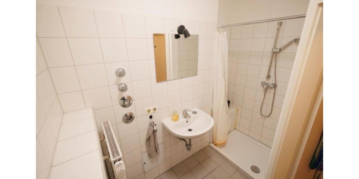 Etagenwohnung Regensburg Kumpfmühl - 1 Zimmer, 24 m&sup2;, 300&euro; | Angebot:25365866