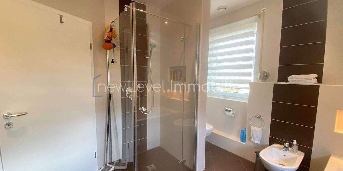 Einfamilienhaus Barbing - 5 Zimmer, 150 m&sup2;, 859.000&euro; | Angebot:25768244