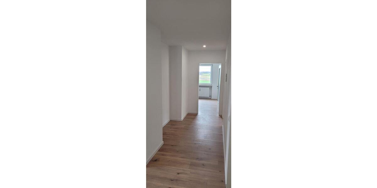 Etagenwohnung Regensburg Galgenberg - 4 Zimmer, 109 m&sup2;, 1.450&euro; | Angebot:25637743