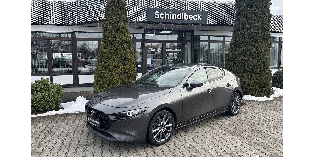 Mazda 3 55.570 km 19.990 &euro; Regensburg 93055
