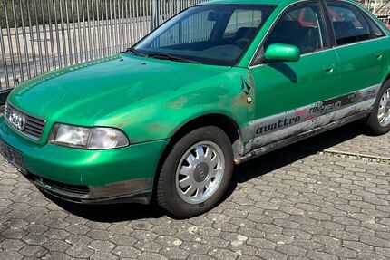 Audi A4 370.000 km 1.700 &euro; Regensburg 93057