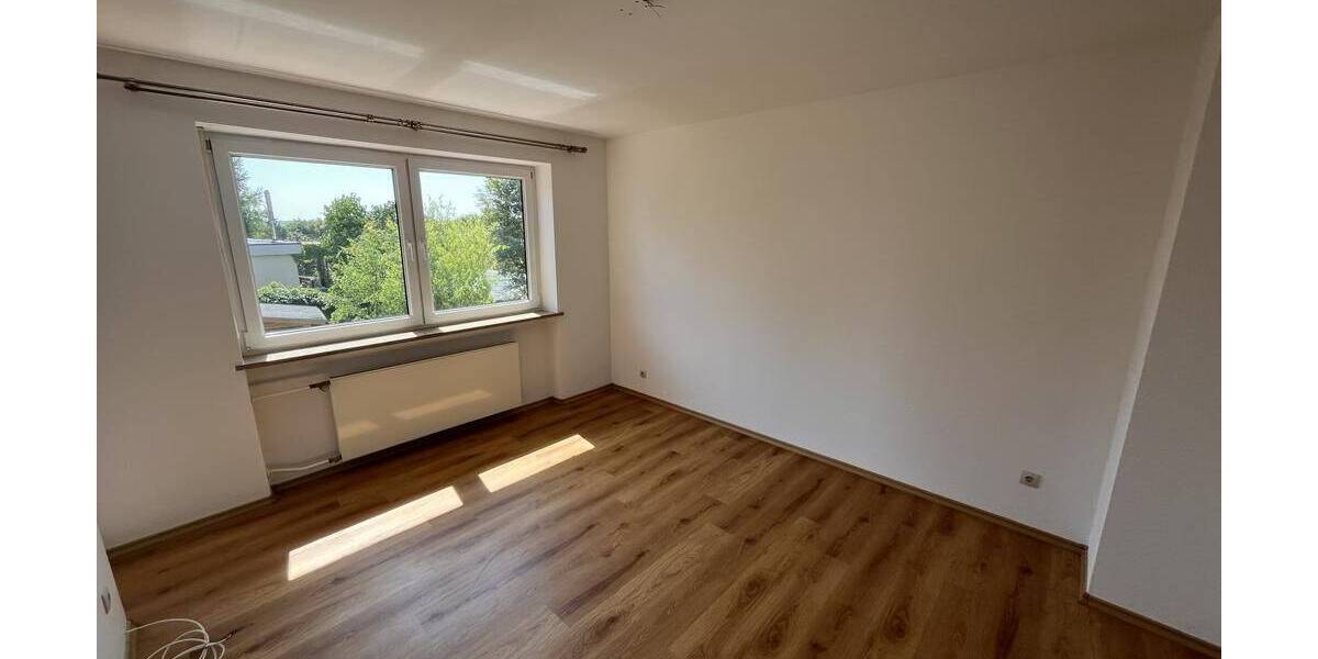 Reihenmittelhaus Lappersdorf - 4 Zimmer, 112 m&sup2;, 469.000&euro; | Angebot:25800476