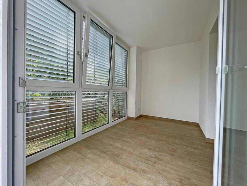 2 Zimmer - Wintergarten - Gartenanteil