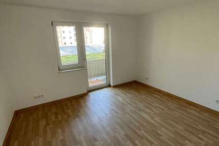 Wohnung Neutraubling - 3 Zimmer, 58 m&sup2;, 467&euro; | Angebot:26250681